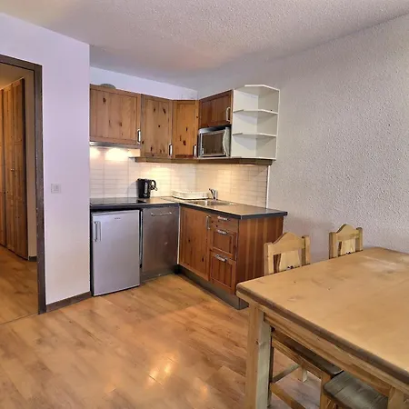 Confortable 2 Pieces, Skis Aux Pieds, Proche Commerces - Fr-1-182a-41 *